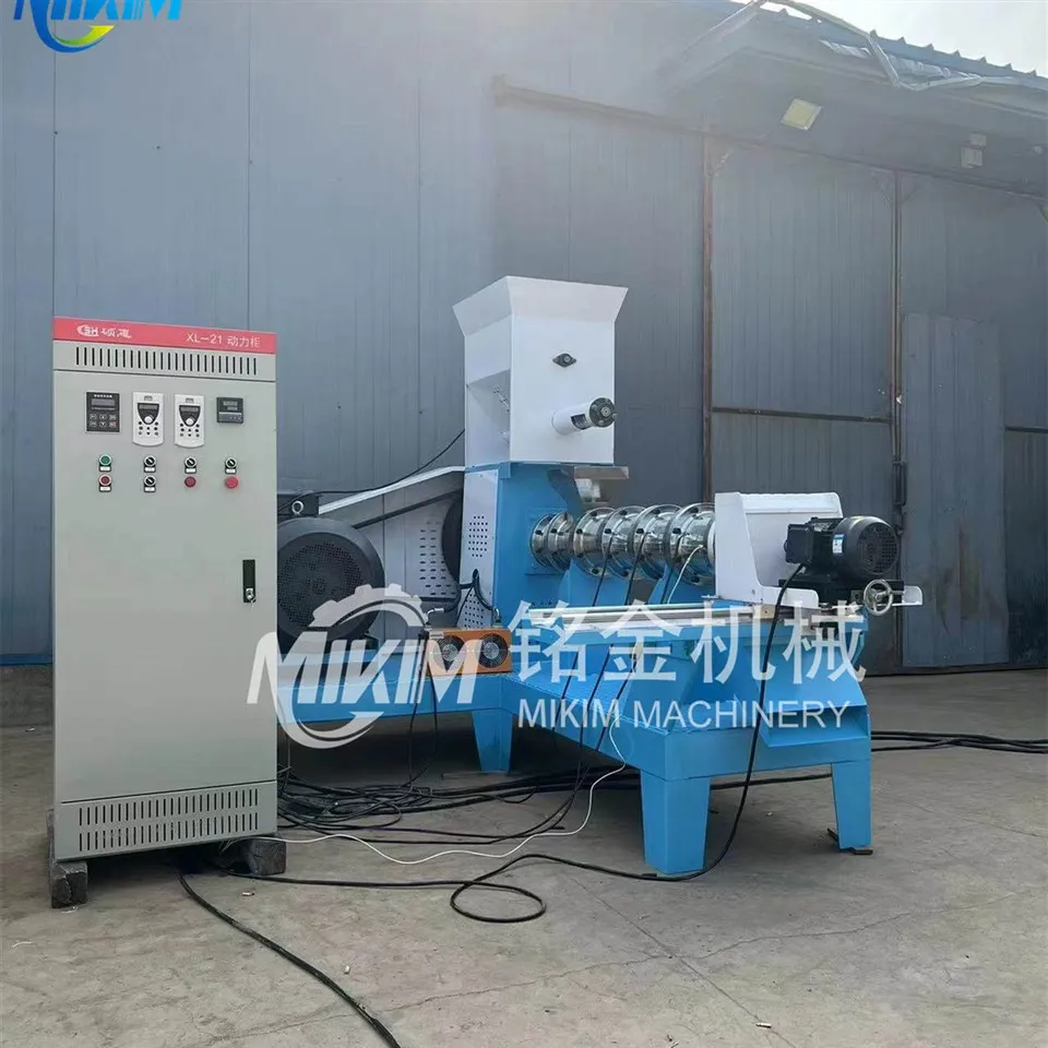 Màquina flotant per fer pinsos per a peixos